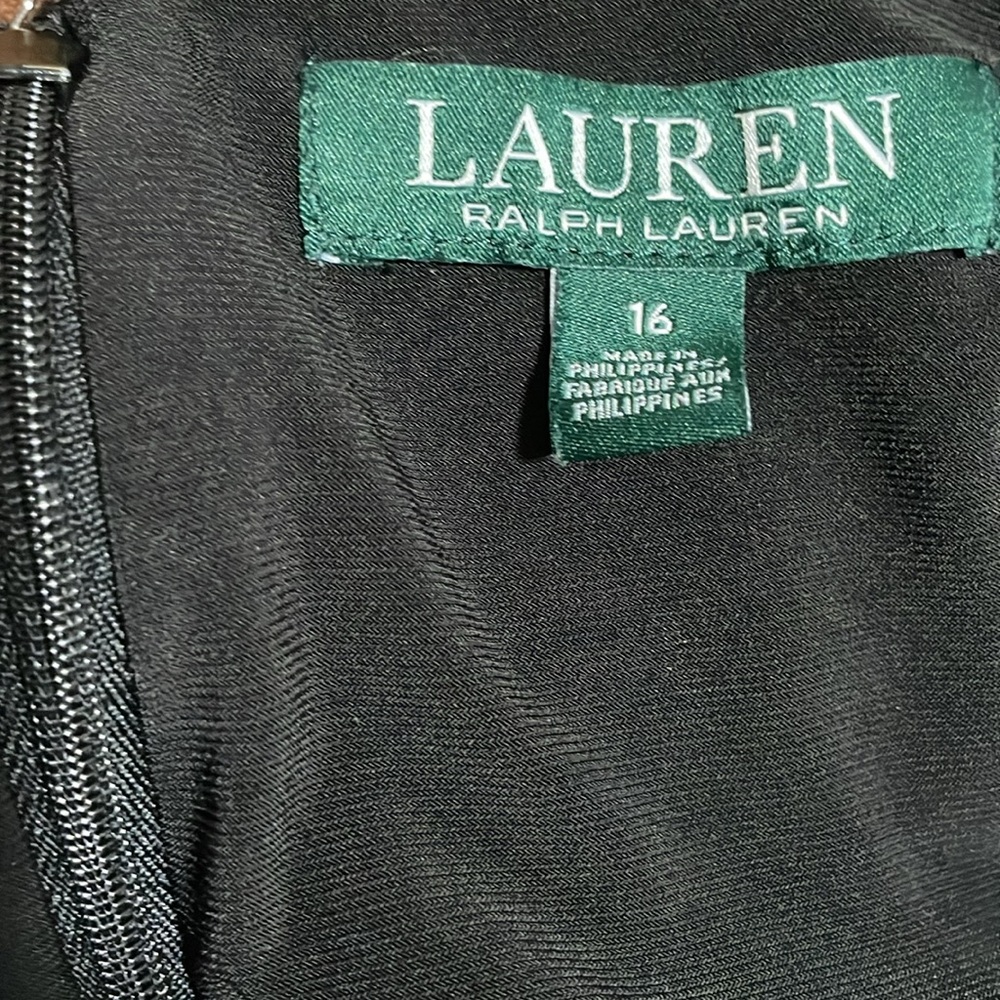 ⭐️Ralph Lauren Dress - Picture 7 of 9
